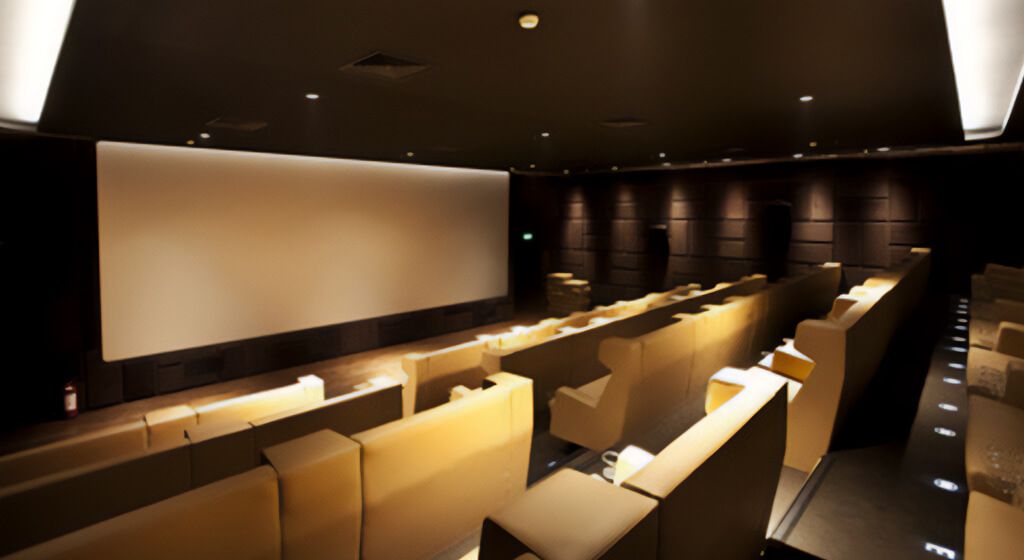 Etiler Akmerkez Cinema Pink